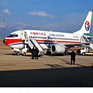 乌兰浩特航空空运航空快运业稳步发展的原因是什么？